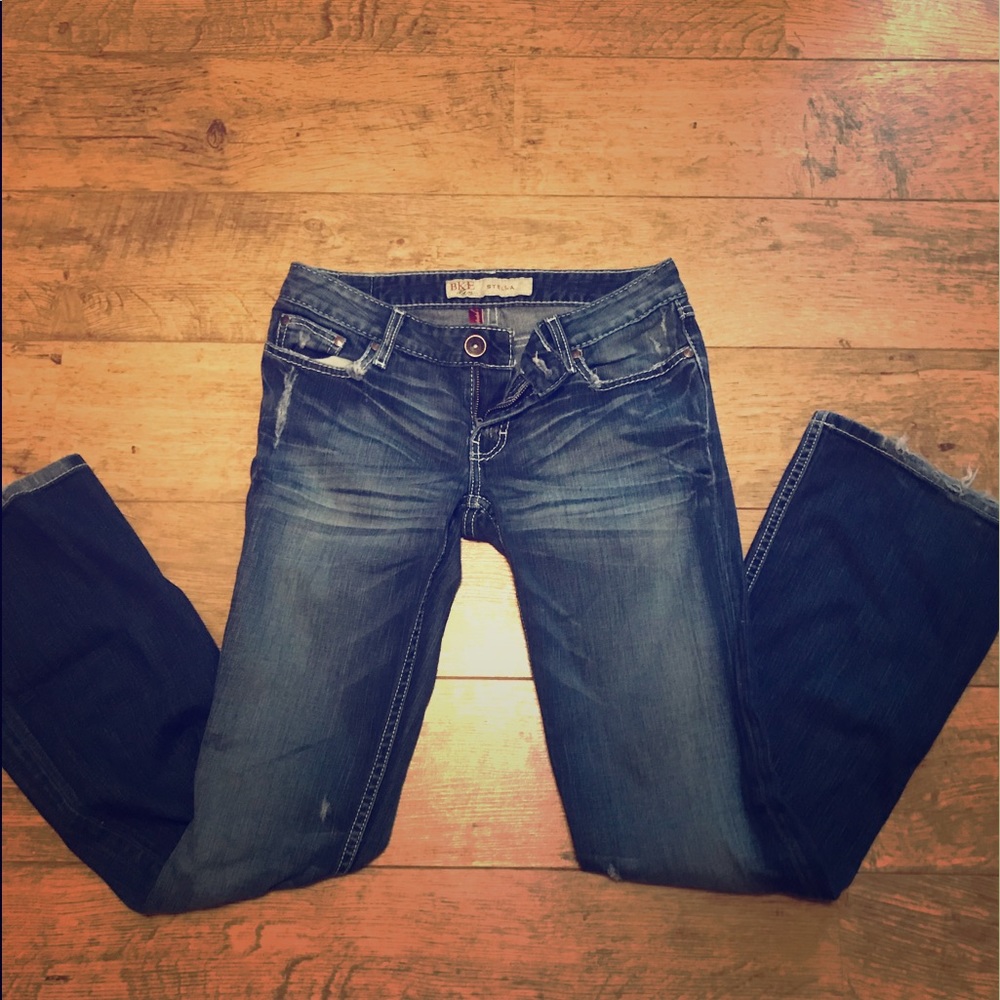 •BKE denim Stella Size 28•